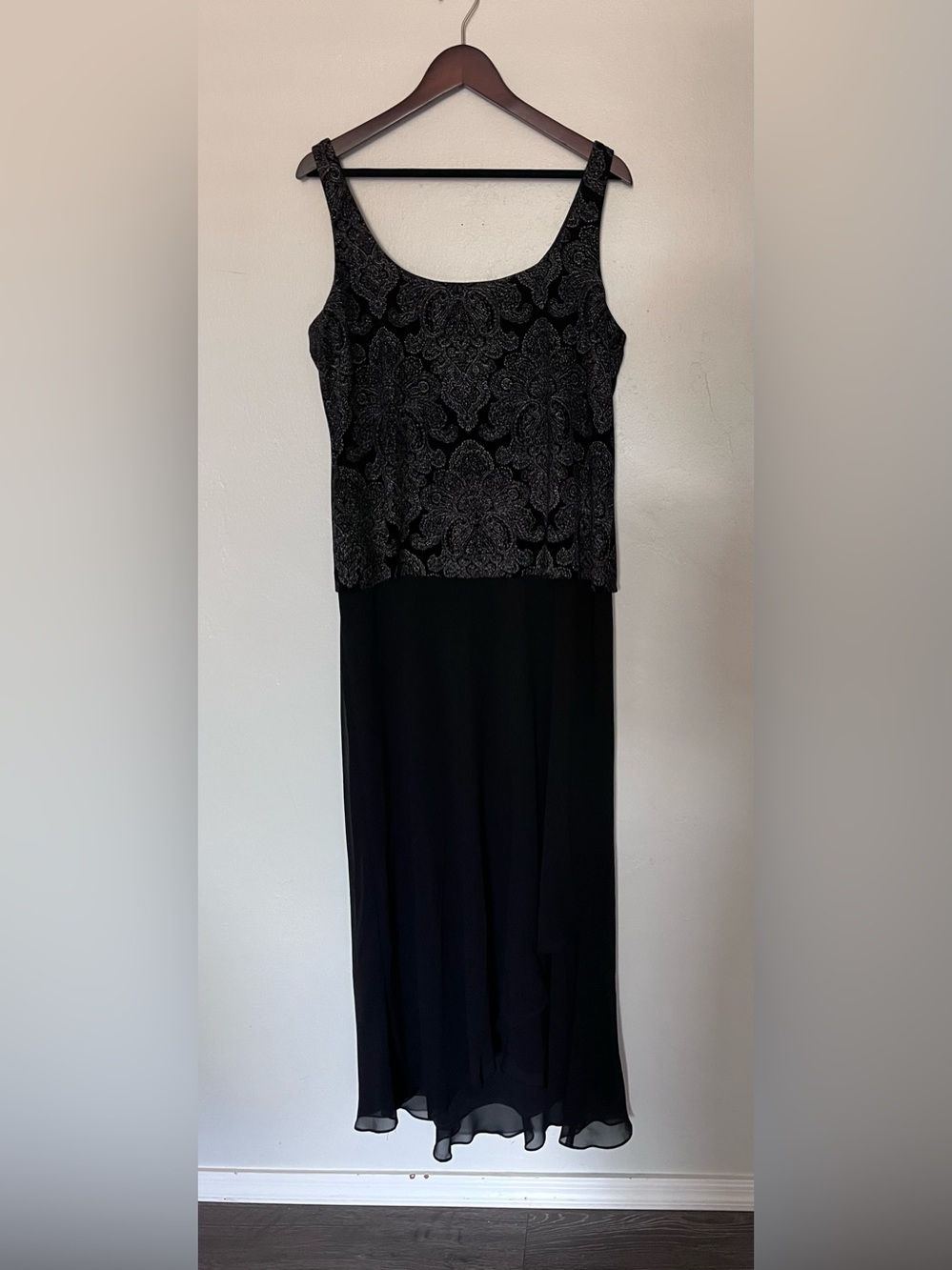 Alex Evenings Size 16 Black Silver Paisley Formal Maxi Evening Dress